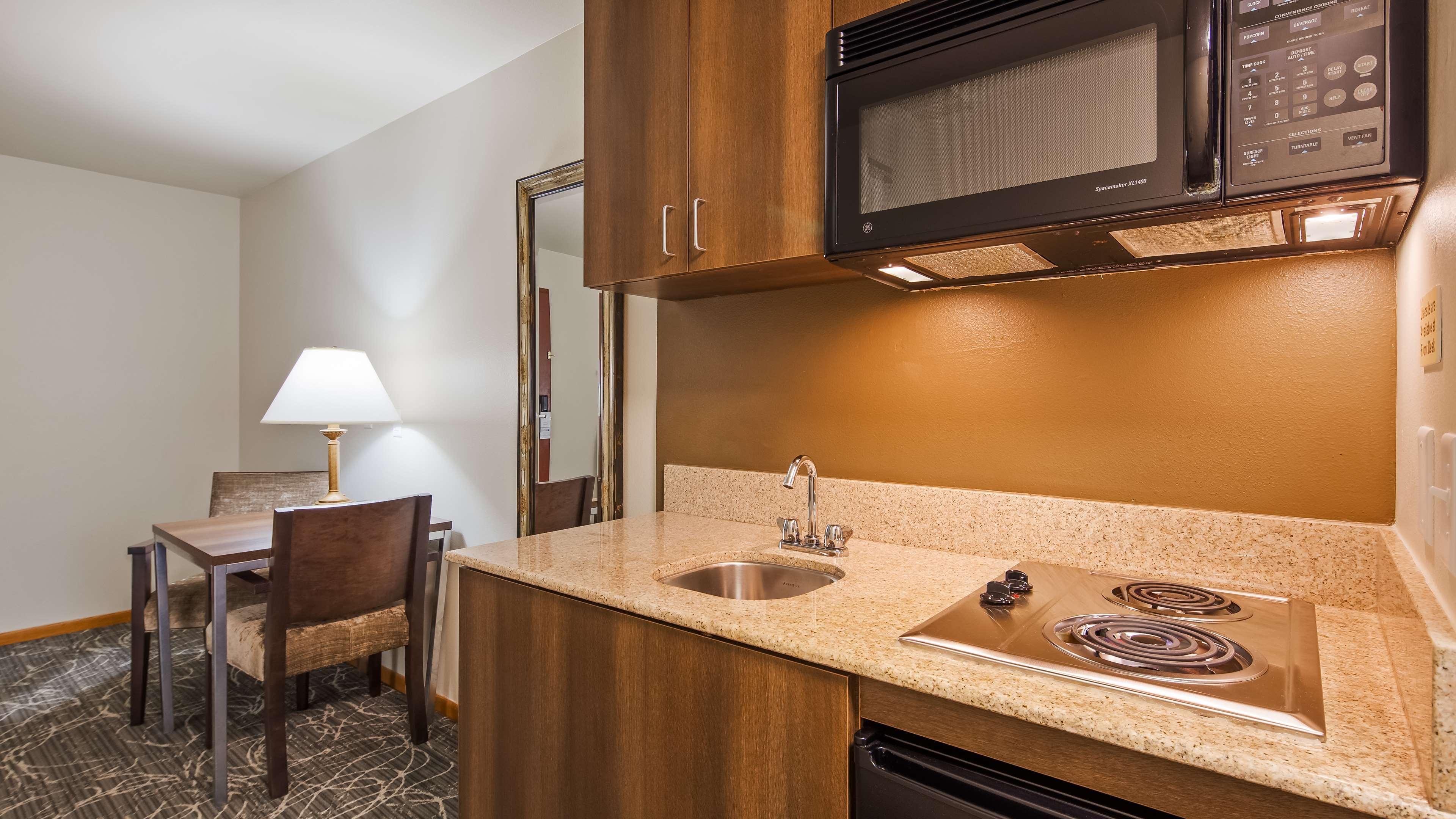 Best Western West Towne Suites Madison Exteriör bild